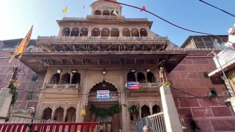 Allahabad High Court Seeks UP Govt’s Response on PIL Against Banke Bihari Temple Corridor Demolition