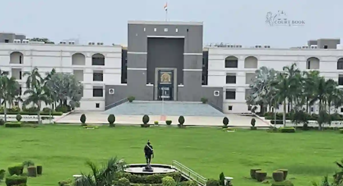 Gujarat High Court Upholds Acquittal of Husband in 1995 Wife Burning Case, Rejects Dying Declaration