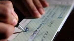 Karnataka High Court Rules Premature Cheque Dishonour Complaint Not Maintainable, Allows Fresh Complaint Filing