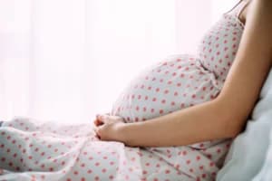 Delhi HC Supports AIIMS Stand, Modifies Abortion Order for Minor Rape Survivor with Focus on Child Welfare